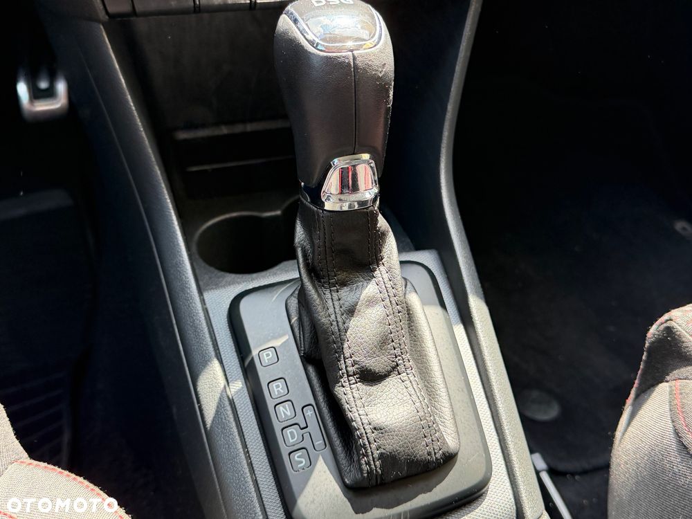 Skoda RAPID Spb 1.4 TSI Ambition DSG - 36