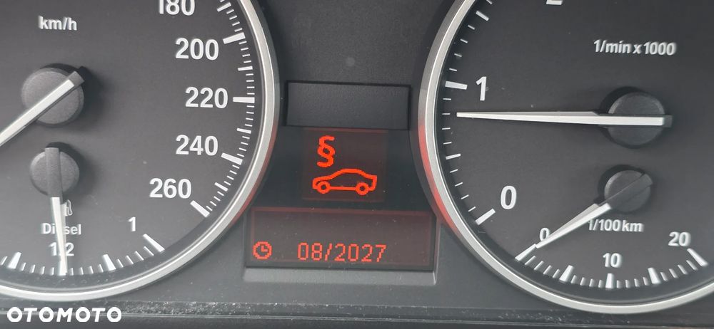 BMW X1 sDrive16d - 26