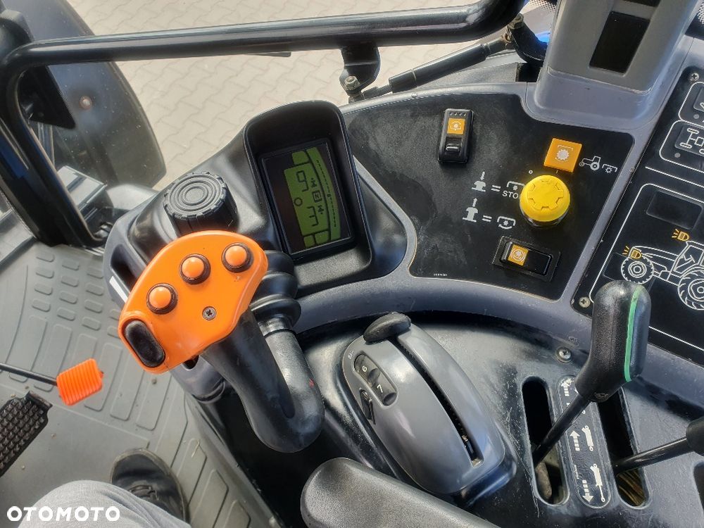 New Holland TM 175 - 13