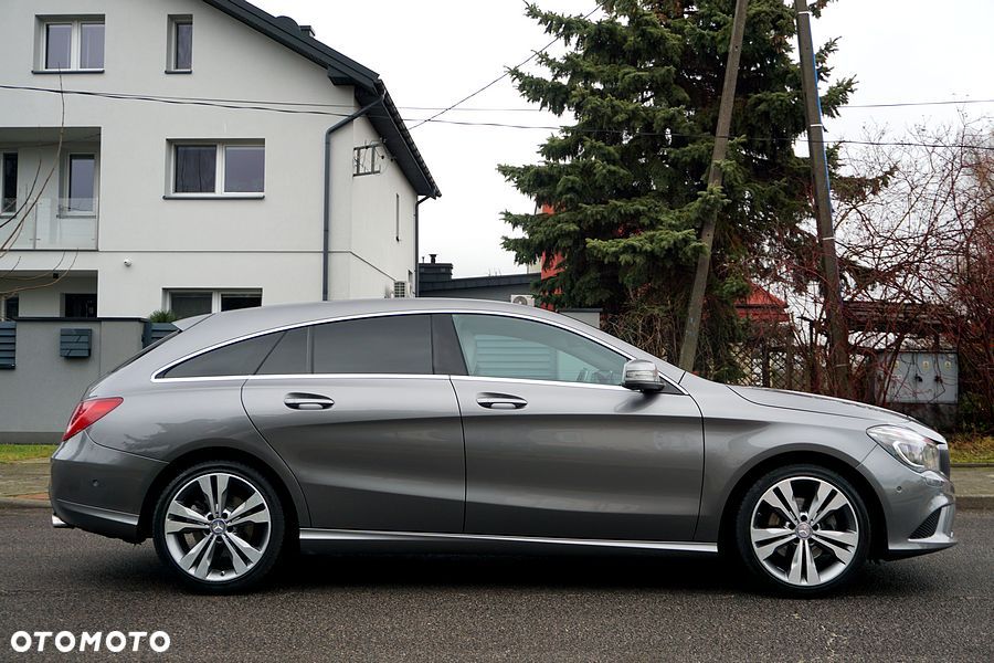 Mercedes-Benz CLA 180 Peak Edition - 14