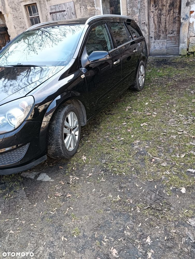 Opel Astra 1.7 CDTI DPF Sport - 2