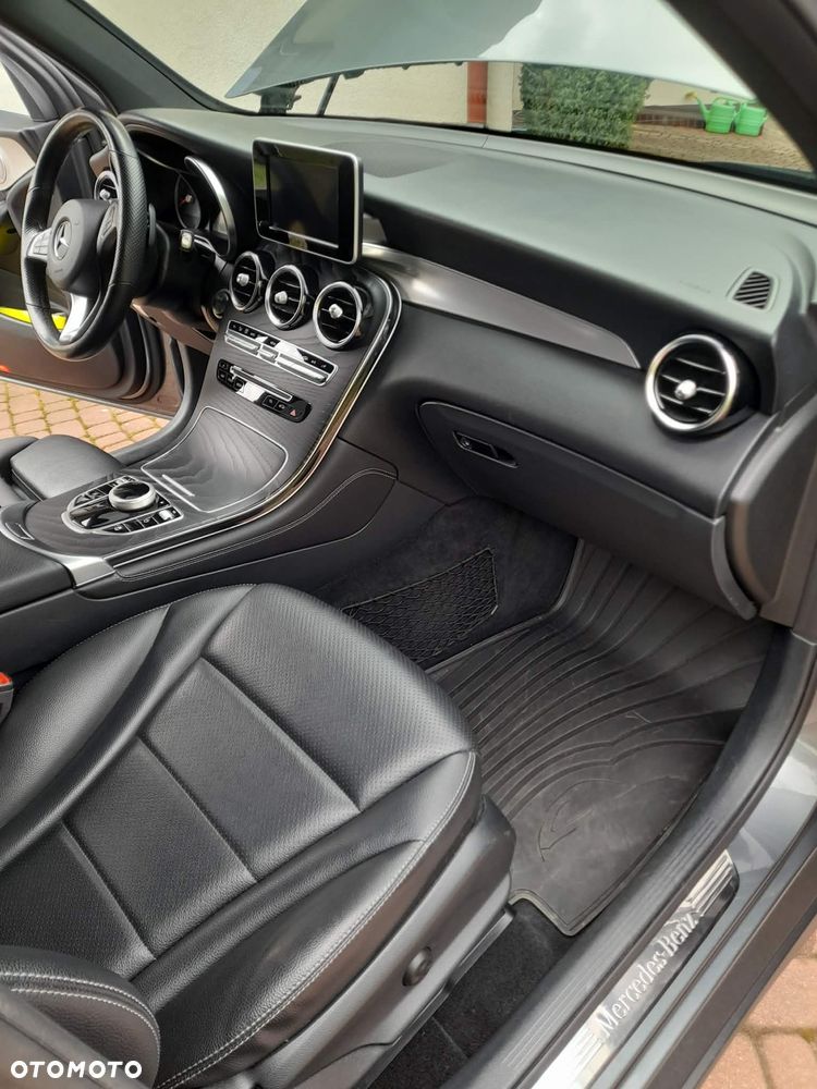 Mercedes-Benz GLC 300 4-Matic - 11