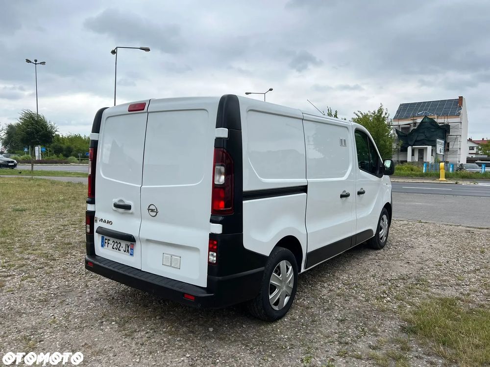 Opel Vivaro - 4
