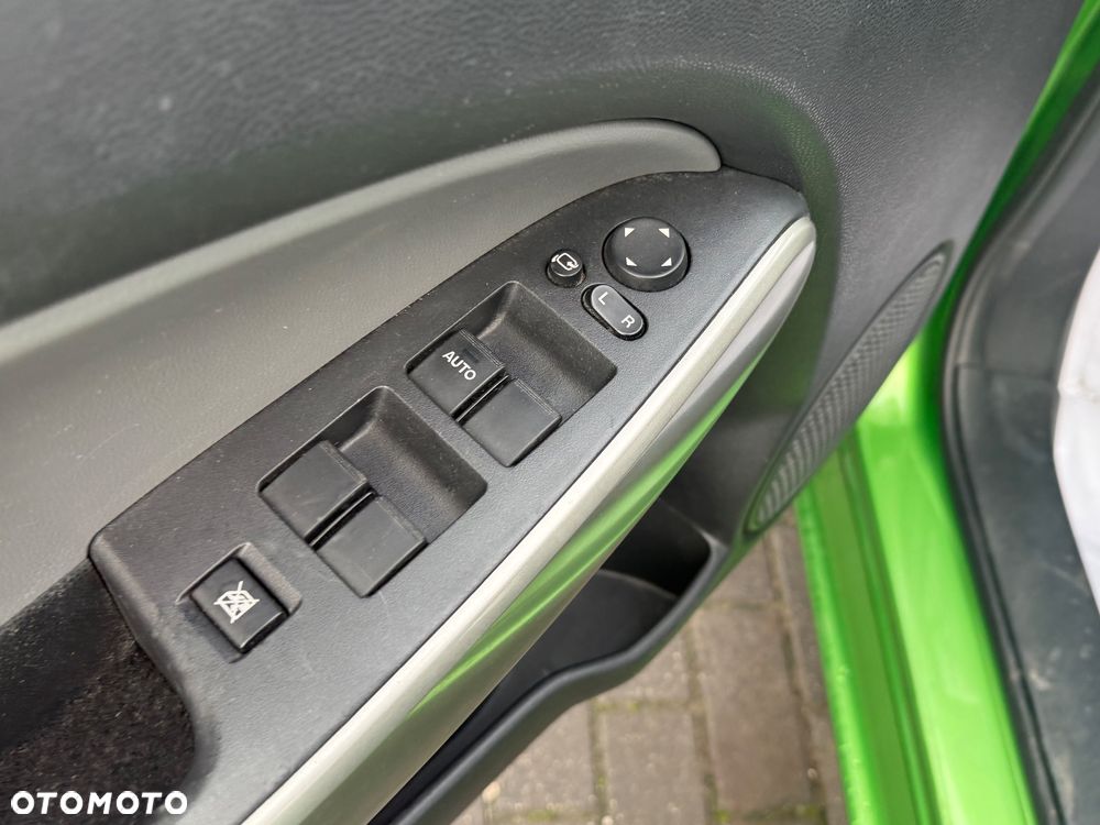 Mazda 2 1.3 Exclusive+ - 9