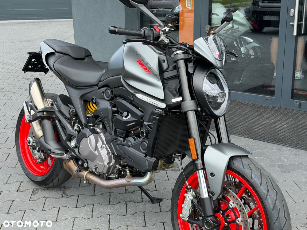 Ducati Monster - 23
