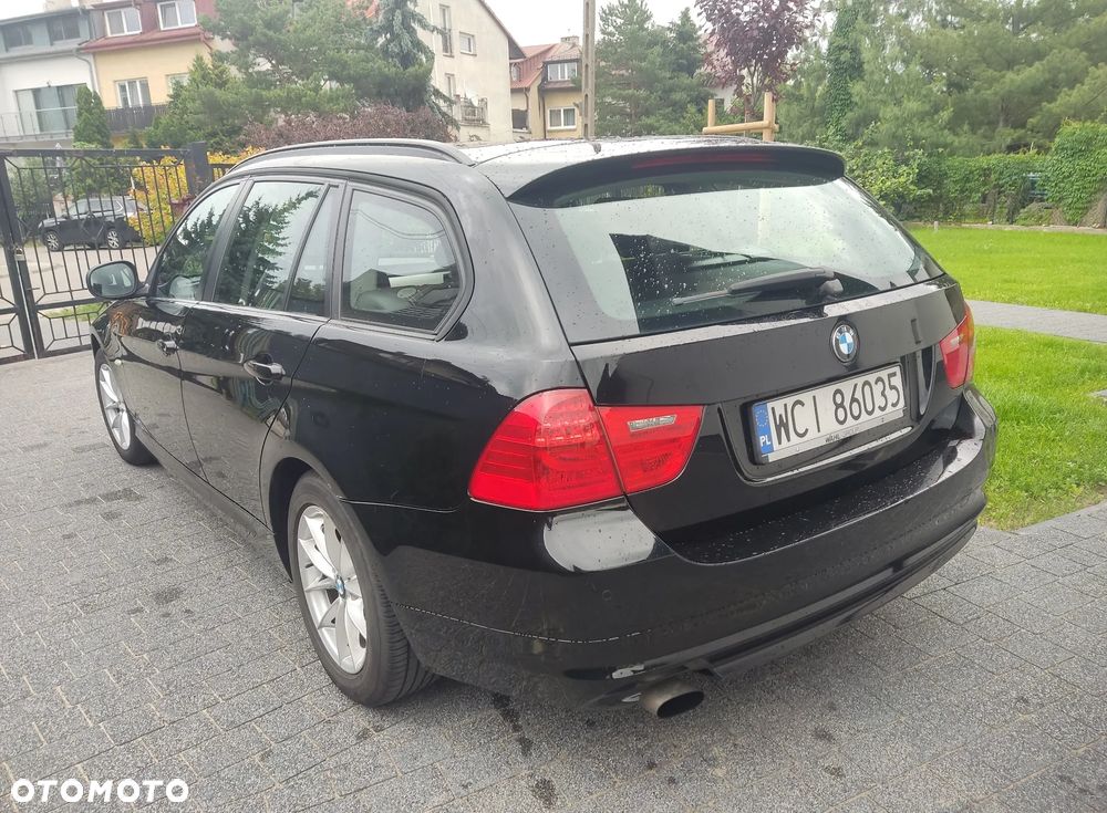 BMW Seria 3 318i - 10