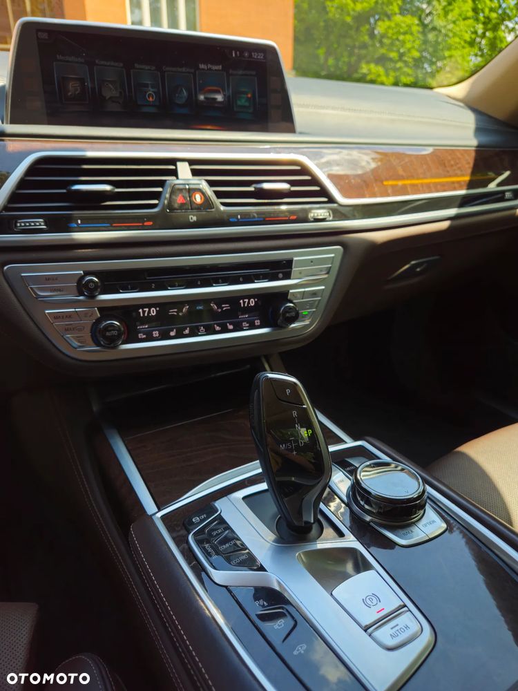 BMW Seria 7 750Li Edition Exclusive - 20