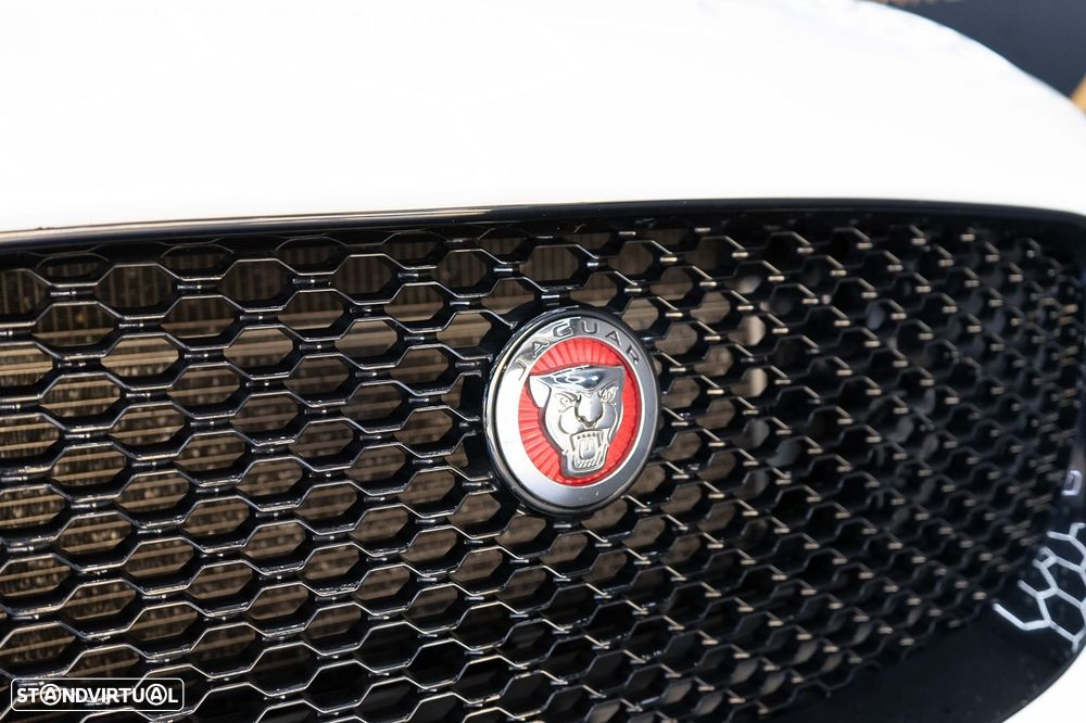 Jaguar F-Pace 20d Aut. R-Sport - 17