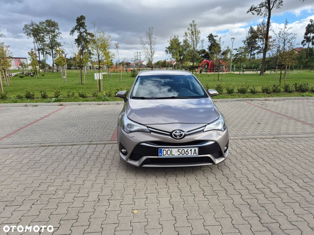 Toyota Avensis 2.0 Prestige MS - 2