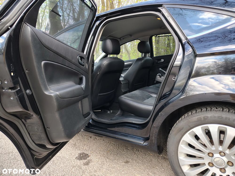 Ford Mondeo 1.8 TDCi Titanium X - 19