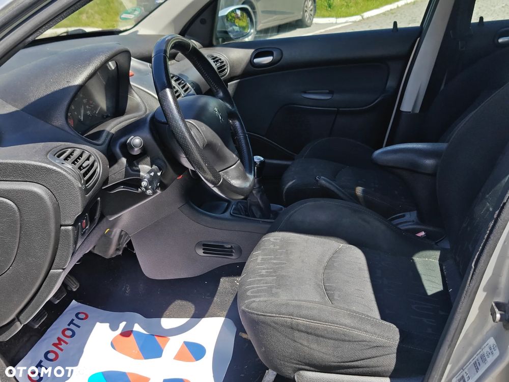 Peugeot 206 75 Grand Filou - 7