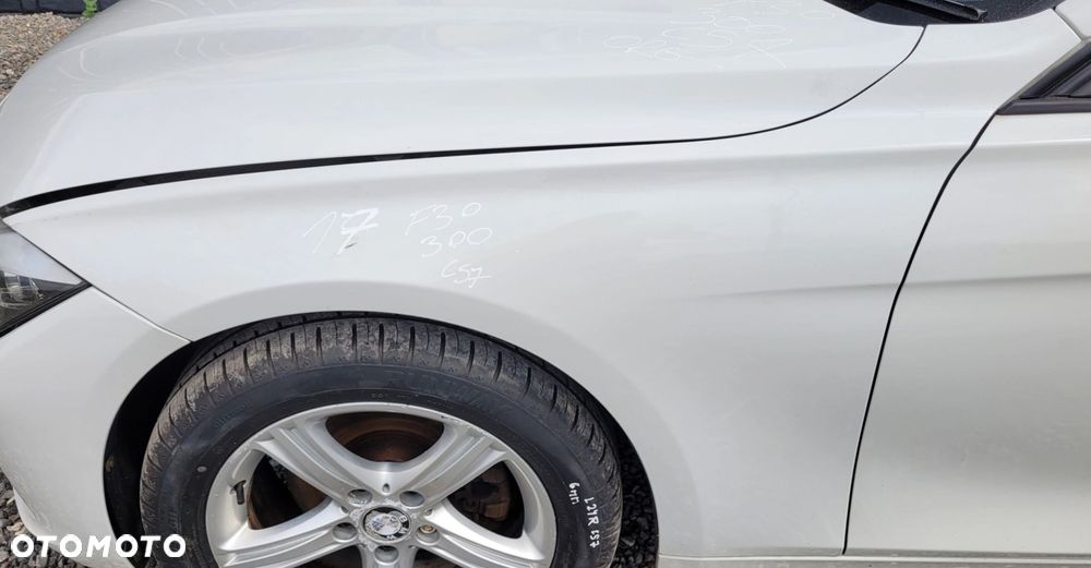 BŁOTNIK LEWY PRZÓD PRZEDNI BMW F30 F31 300 ALPINWEISS C57 - 1
