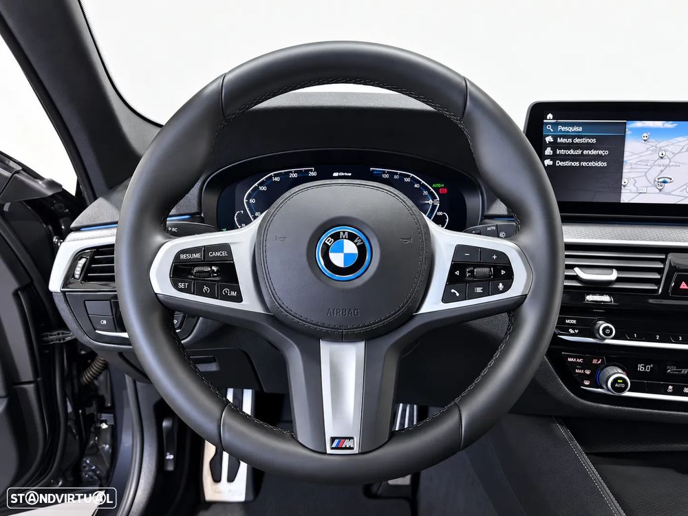 BMW 520 e Pack M - 24
