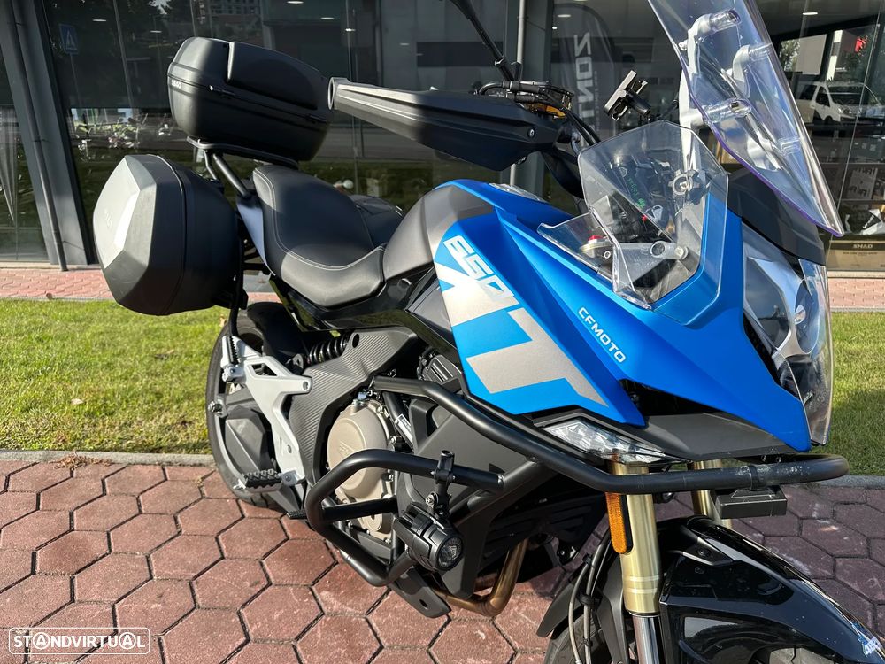 CF Moto 650MT punhos aqu, farois aux, malas - 13