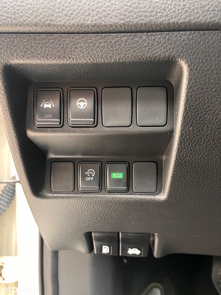 Nissan Qashqai - 32