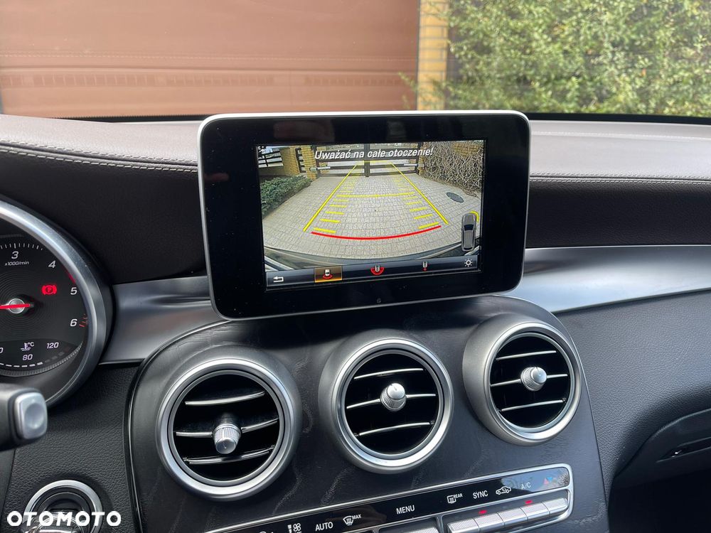Mercedes-Benz GLC 220 d 4Matic 9G-TRONIC - 9