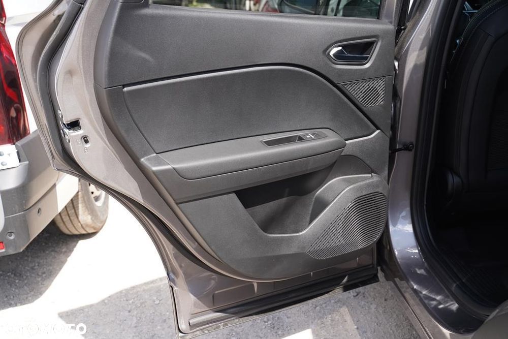 Renault Captur 1.3 TCe mHEV Techno EDC - 8