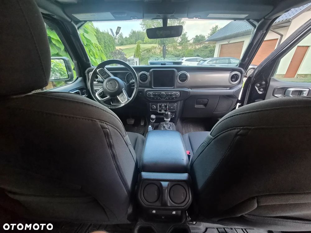 Jeep Wrangler Unlimited 3.6 Automatik Sahara - 25