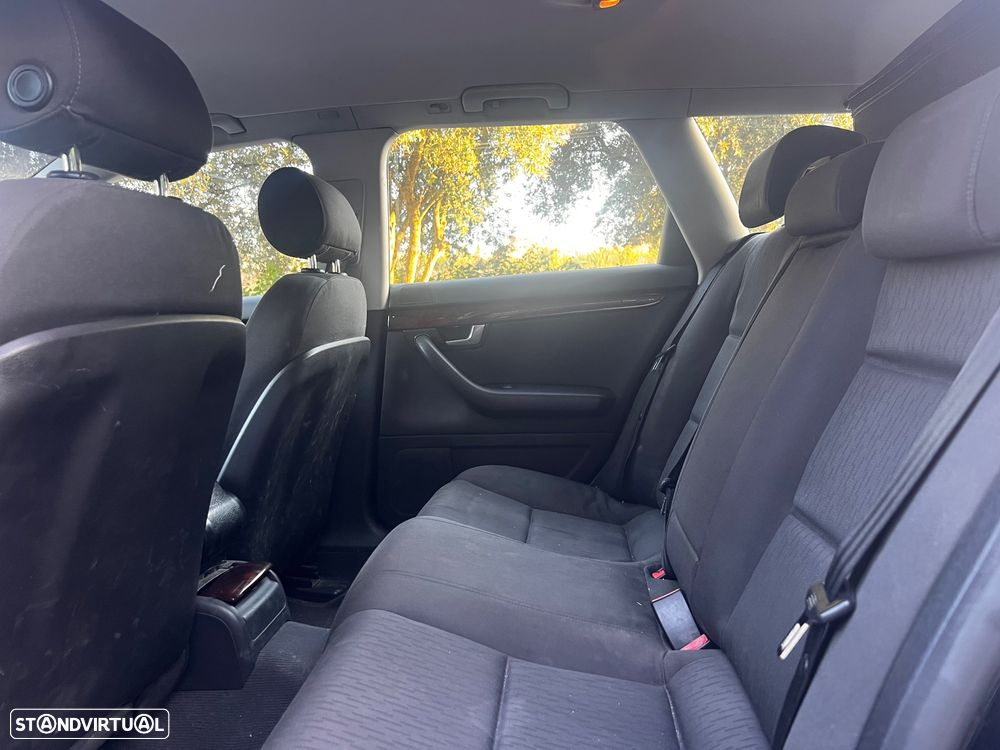 Audi A4 Avant 2.0 TDI S-line - 10