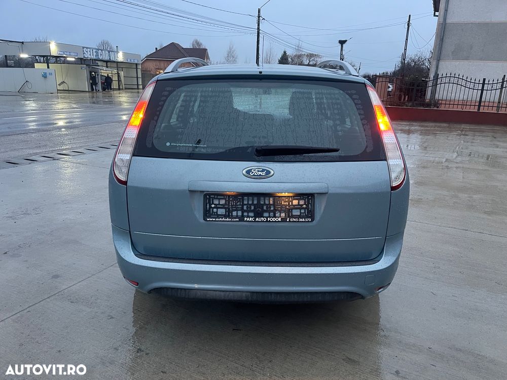 Ford Focus Turnier 1.6 TDCi DPF SYNC Edition - 10