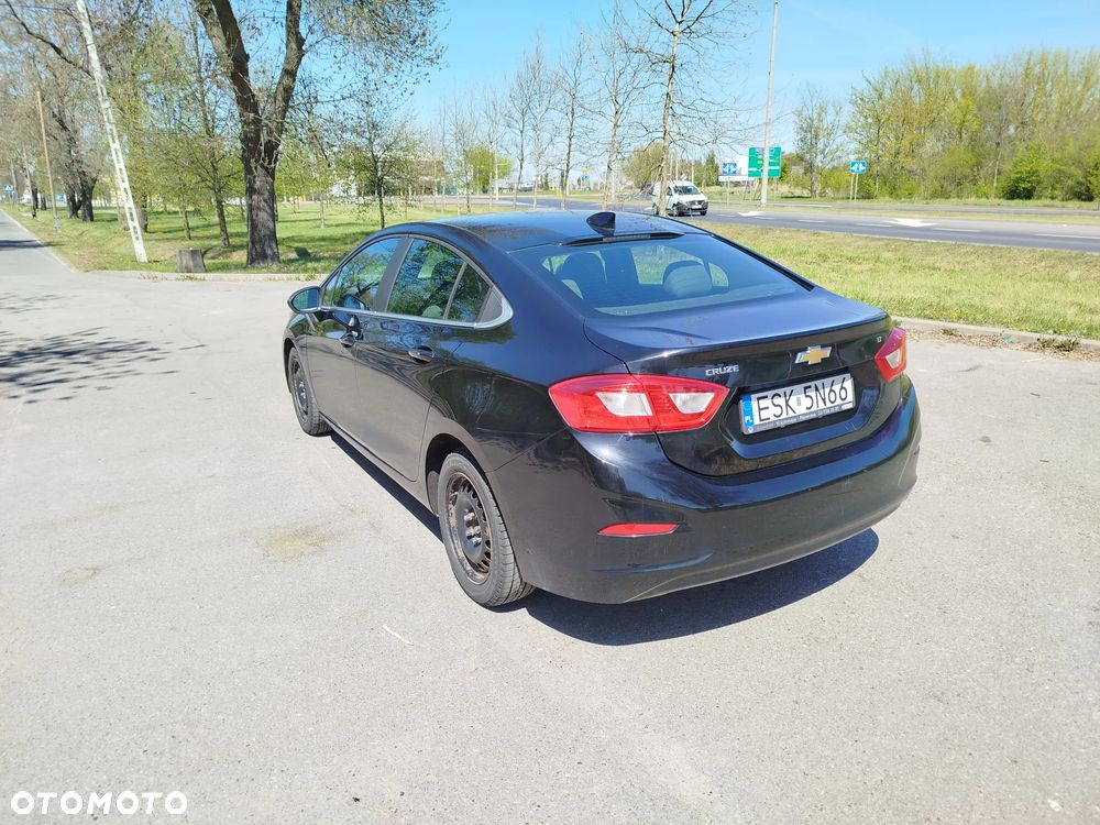 Chevrolet Cruze - 4