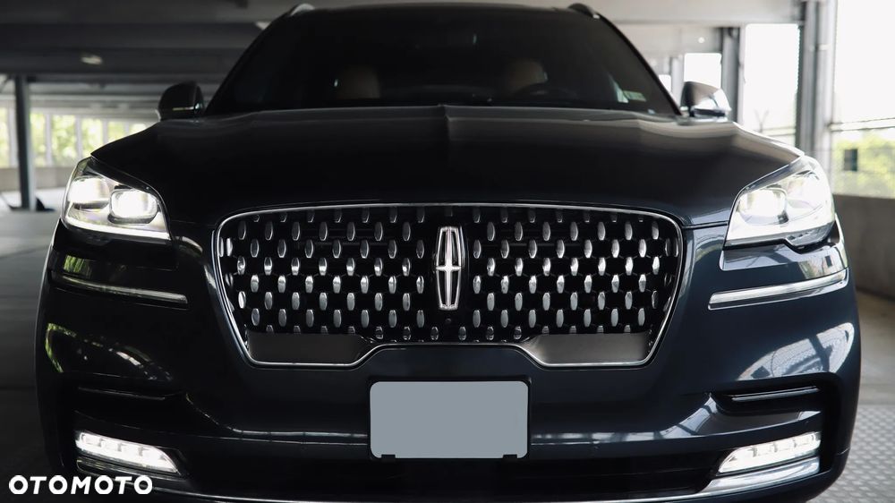 Lincoln Aviator - 12
