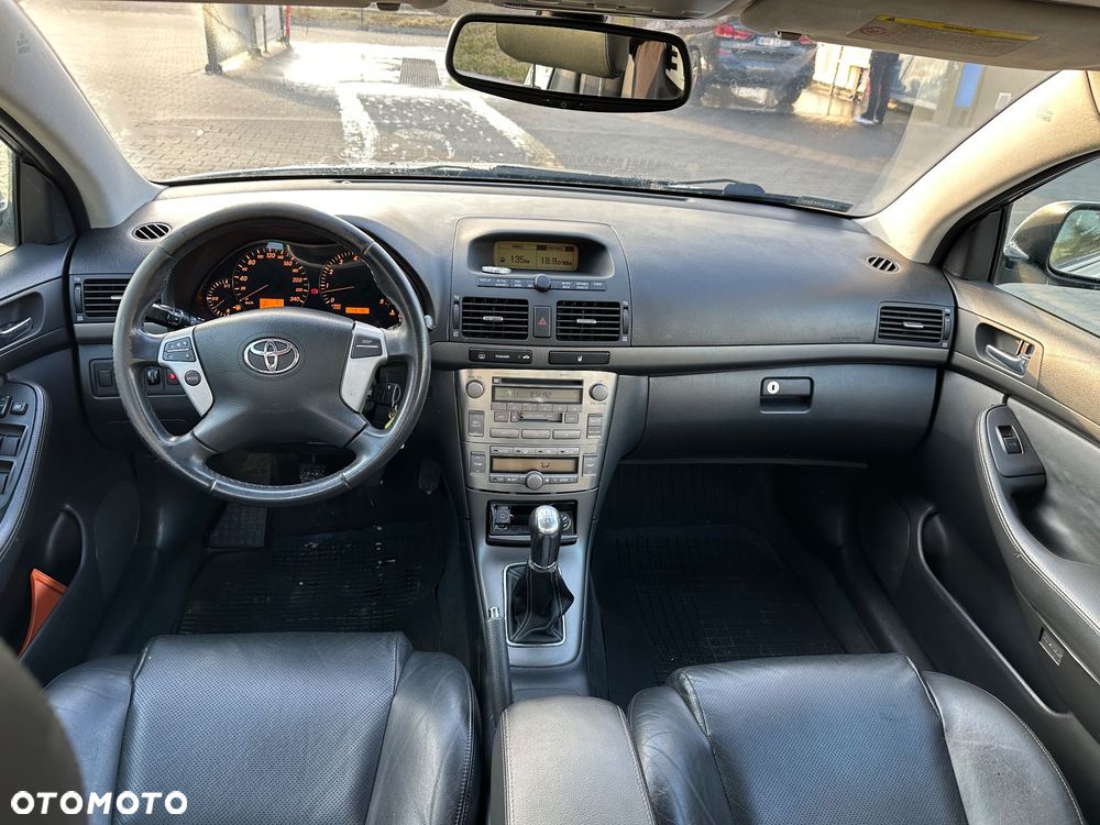 Toyota Avensis 1.8 VVT-i Sol - 7