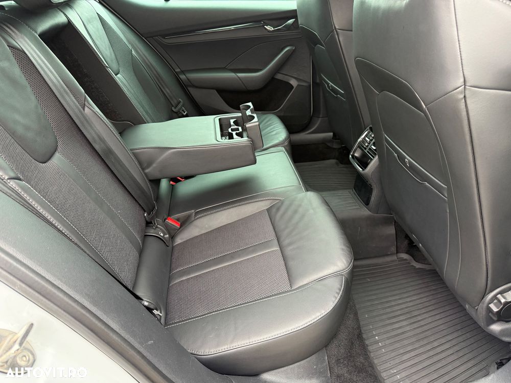 Skoda Octavia 2.0 TDI DSG Ambition - 18