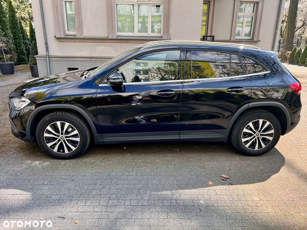 Mercedes-Benz GLA 200 4-Matic Style - 6