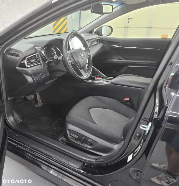 Toyota Camry 2.5 Hybrid Comfort CVT - 5