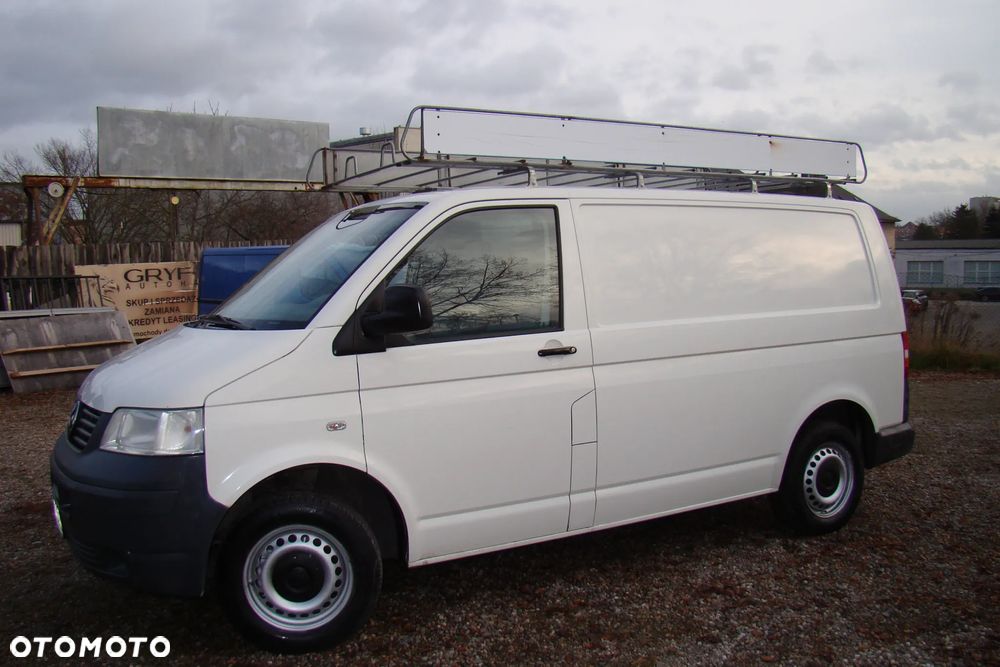 Volkswagen Transporter - 2