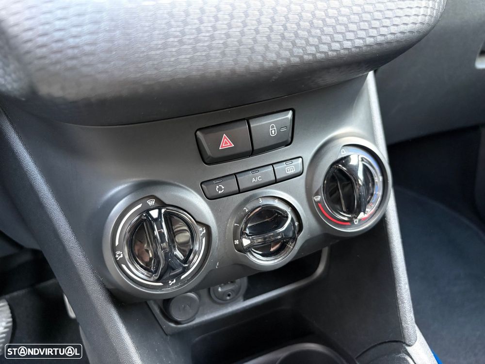Peugeot 208 1.2 PureTech Style - 37