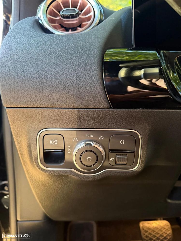 Mercedes-Benz EQA 300 4Matic AMG Line - 34