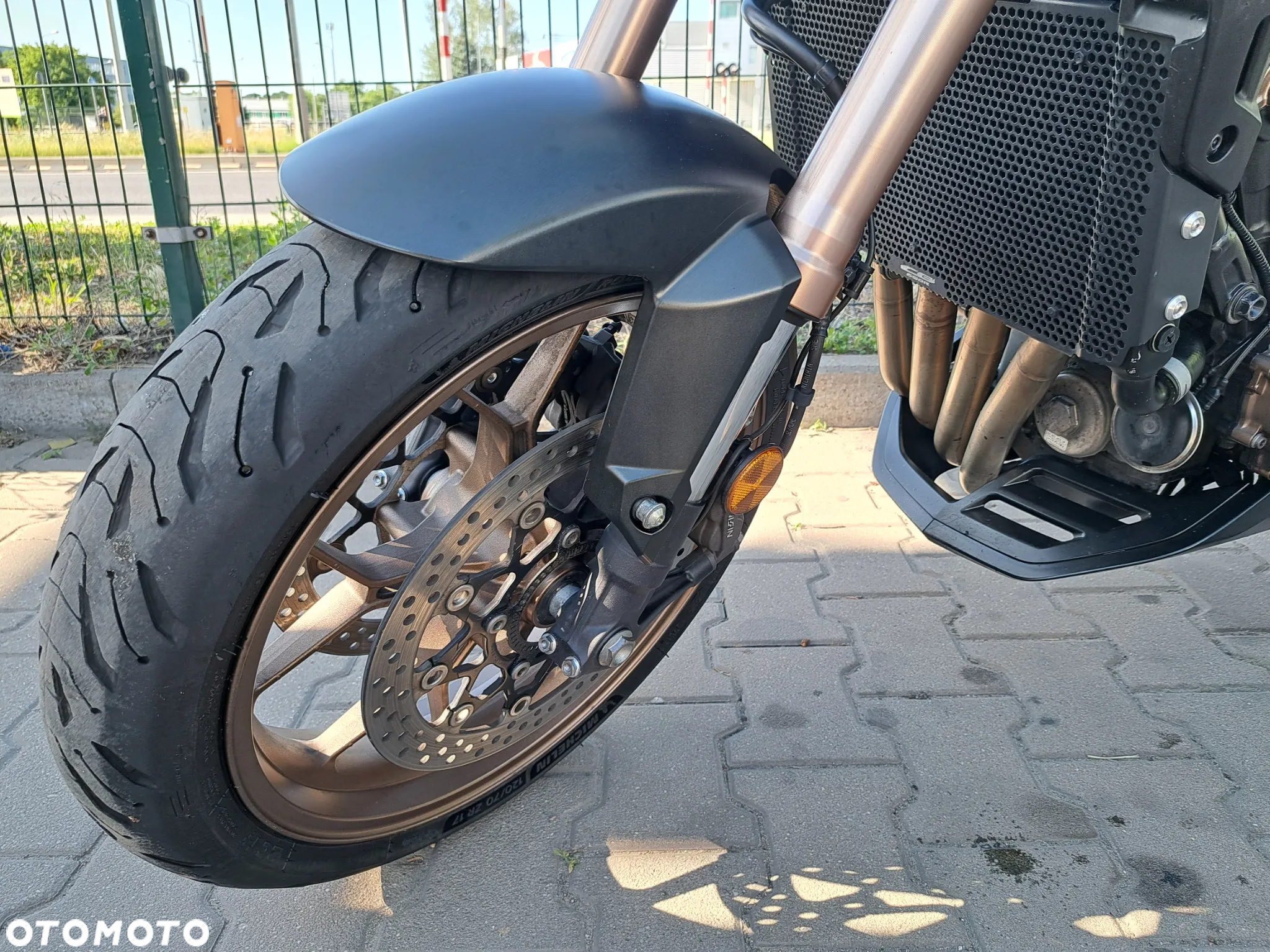 Honda CB - 8