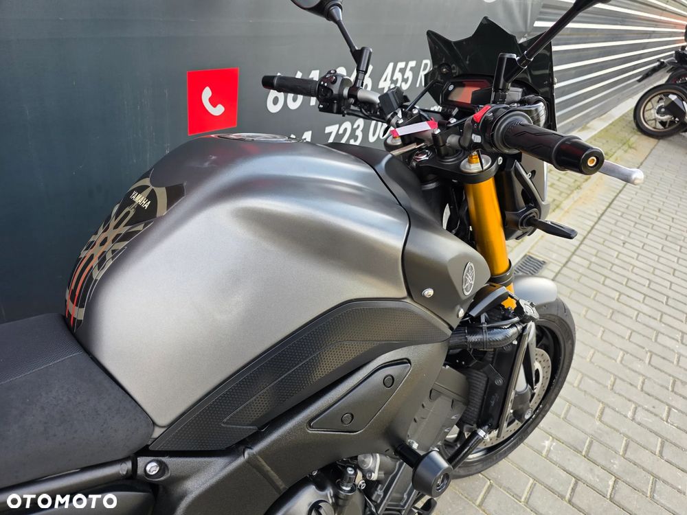 Yamaha FZ8 - 24
