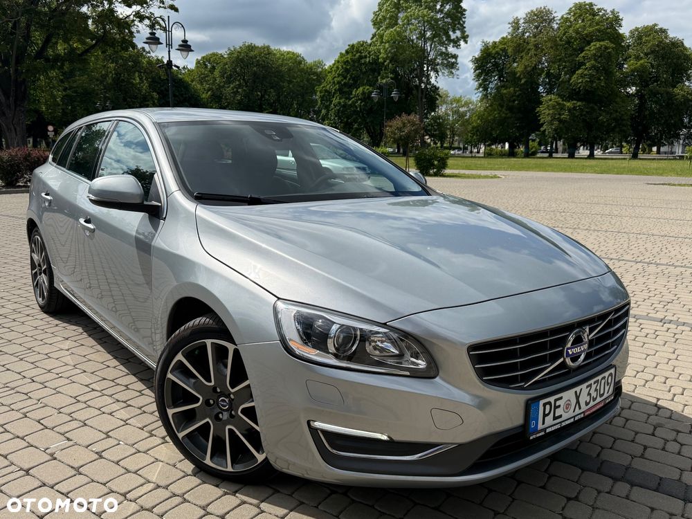 Volvo V60 D4 Momentum - 3