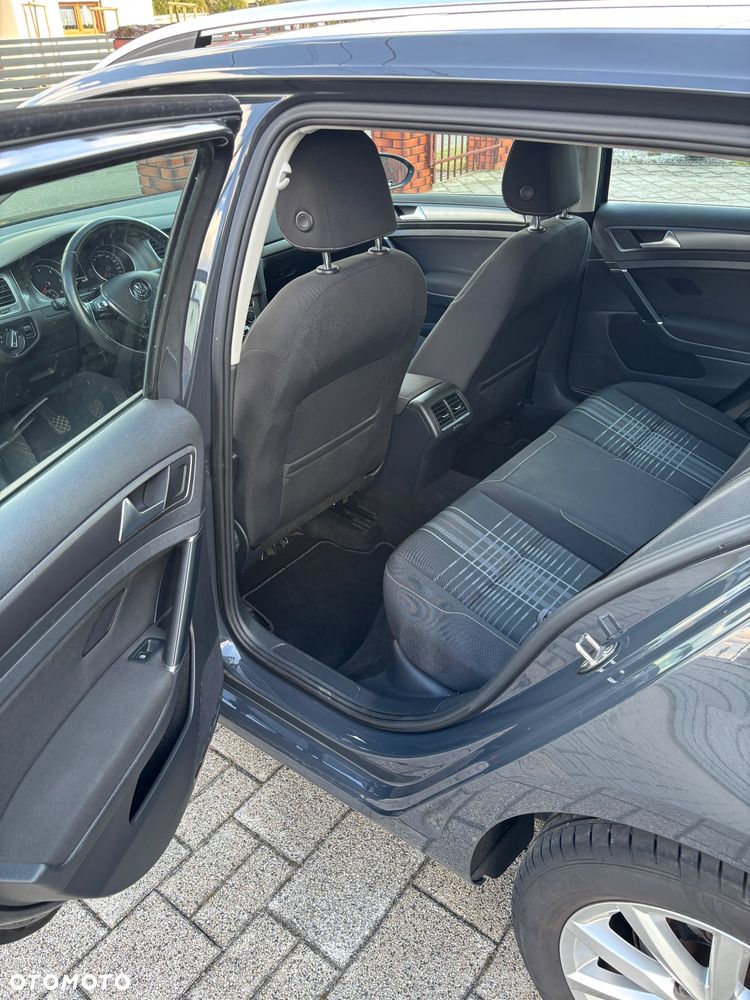 Volkswagen Golf 1.6 TDI BlueMotion Technology Cup - 10