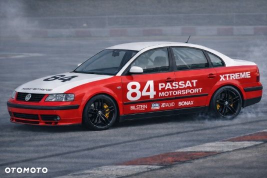 Volkswagen Passat - 1