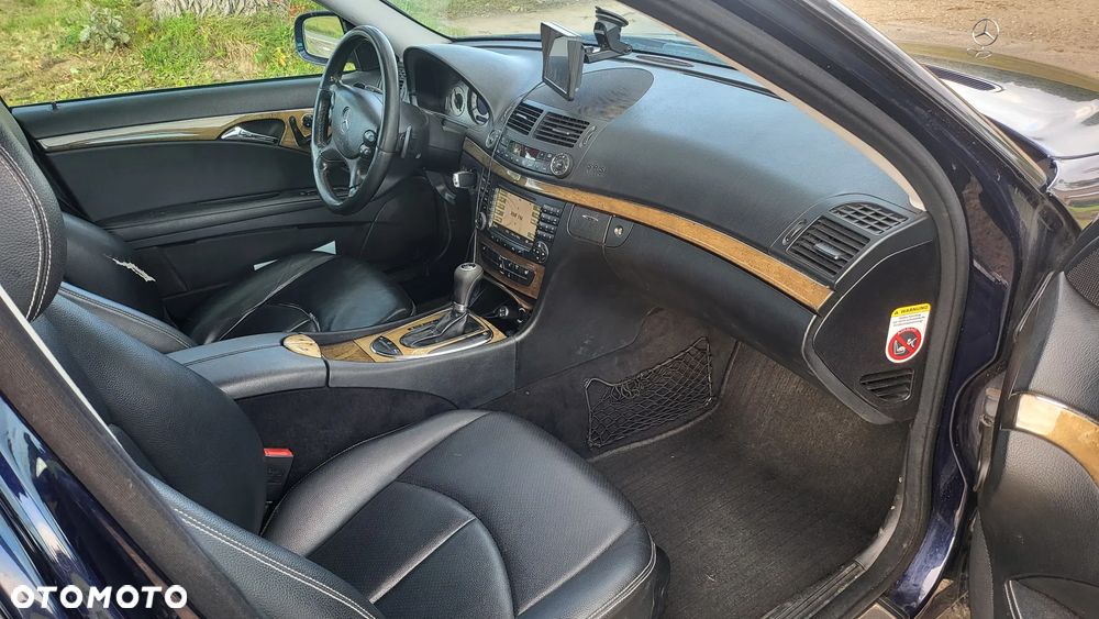 Mercedes-Benz Klasa E 320 T CDI 7G-TRONIC Avantgarde - 9