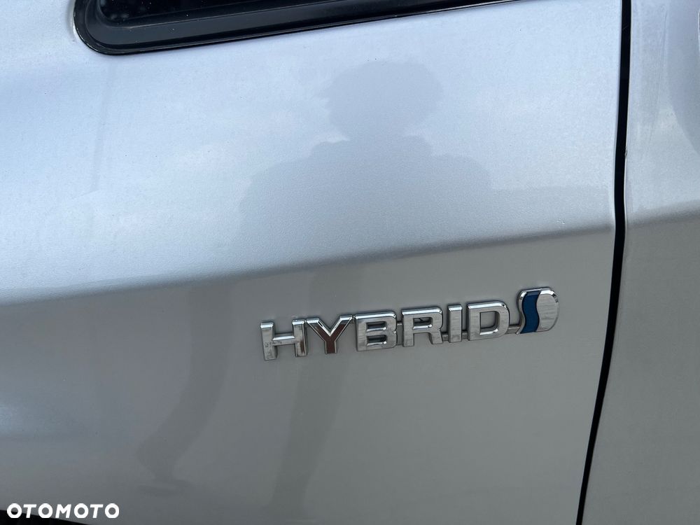 Toyota Prius 1.8 Hybrid Premium - 11