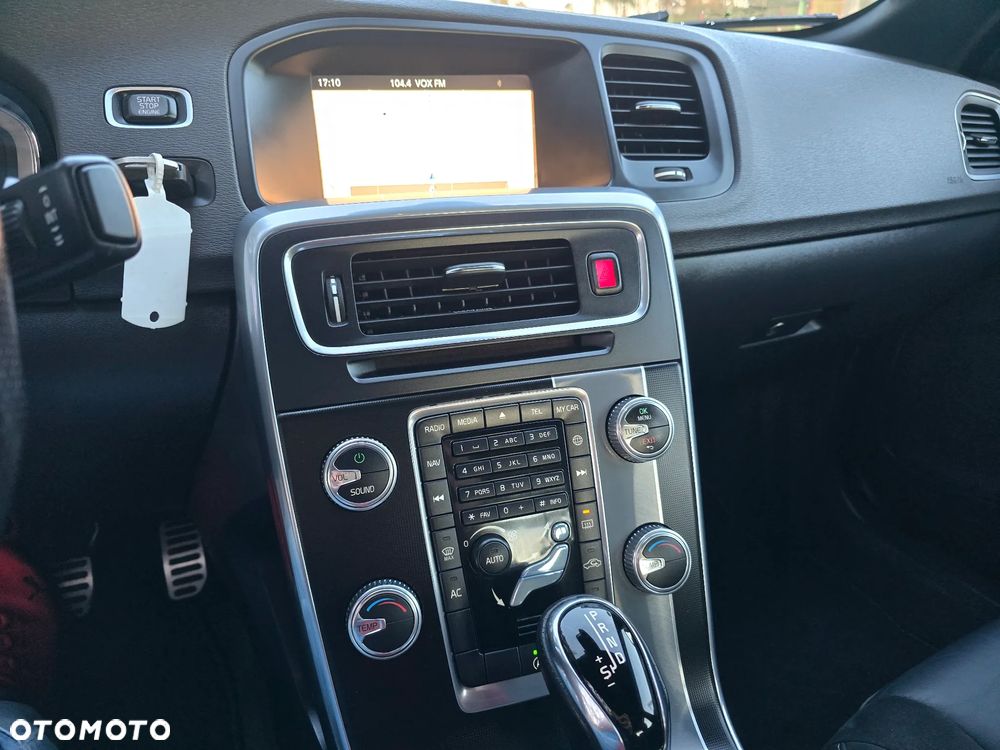 Volvo S60 D3 Geartronic RDesign - 15