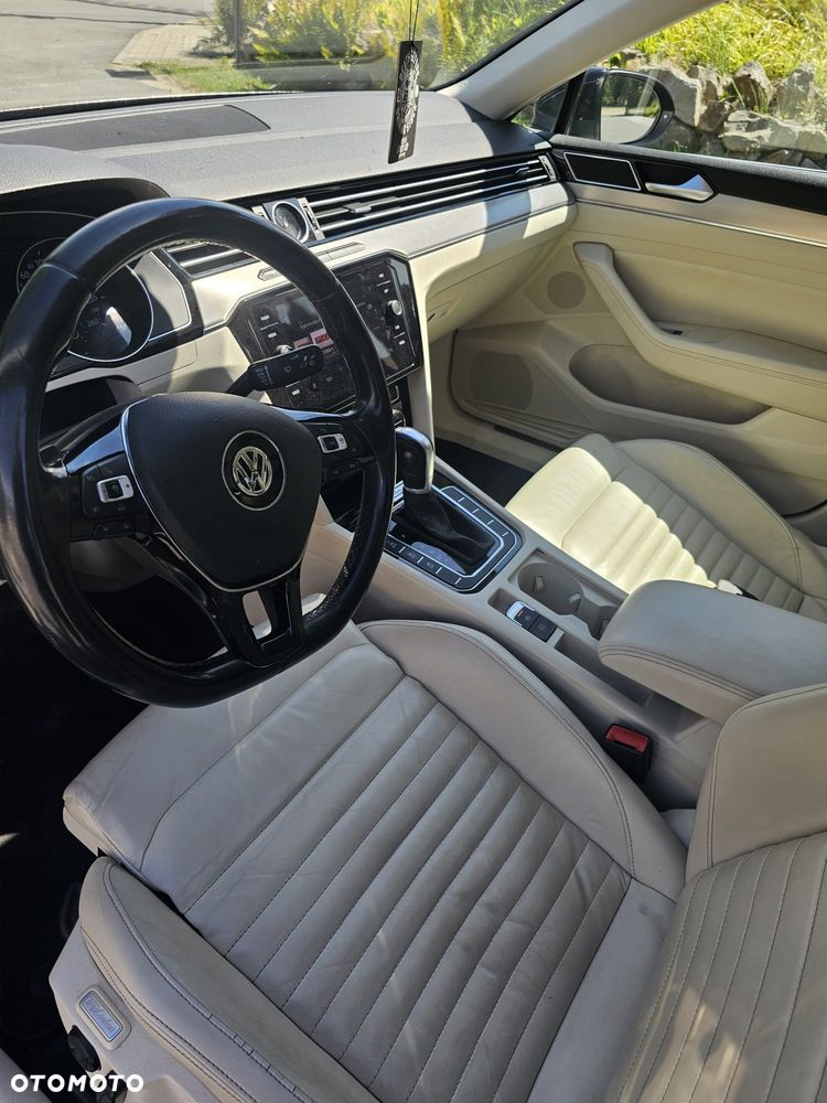 Volkswagen Passat 2.0 TSI (BlueMotion Technology) 4Motion DSG Highline - 11