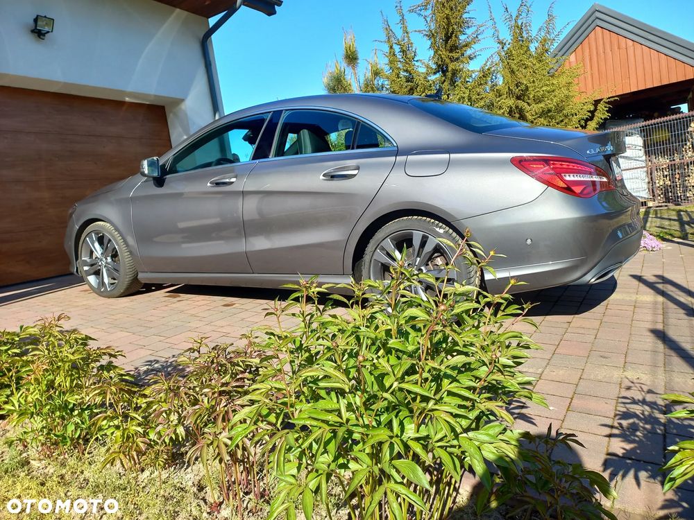 Mercedes-Benz CLA 180 d Urban - 5