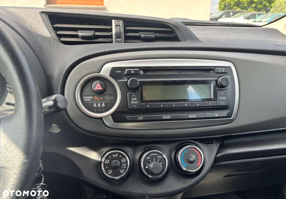 Toyota Yaris - 13