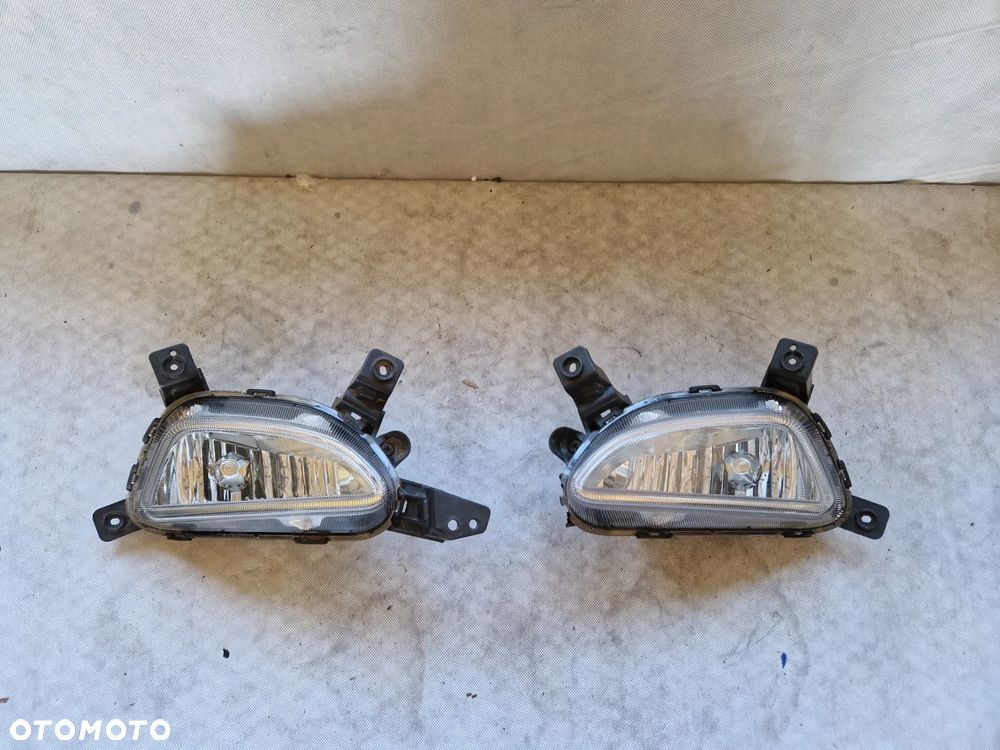 Hyundai Tuscon 3 III Halogeny Prawy Lewy Lampa przeciwmgielna