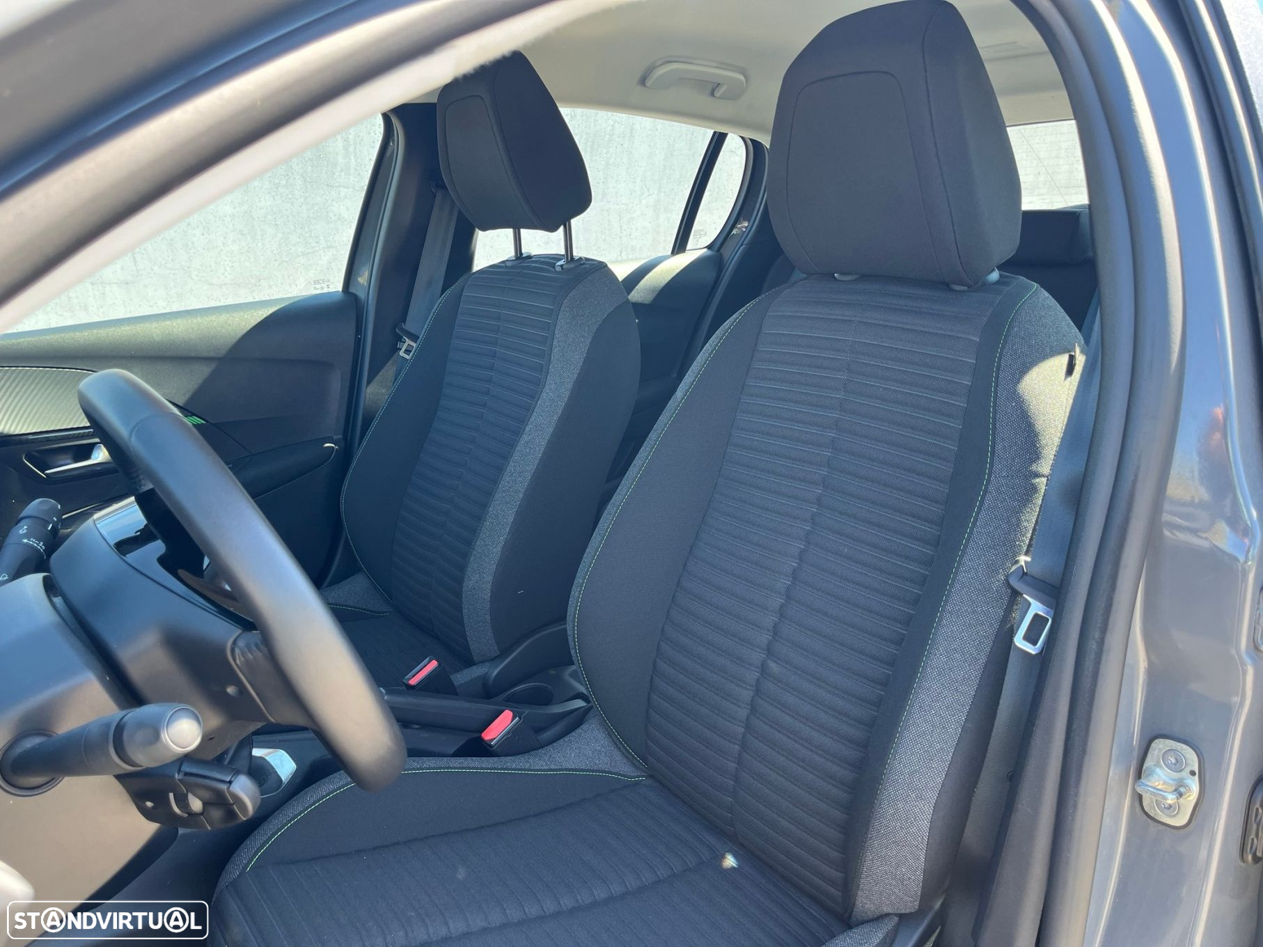 Peugeot 208 1.2 PureTech Like - 15