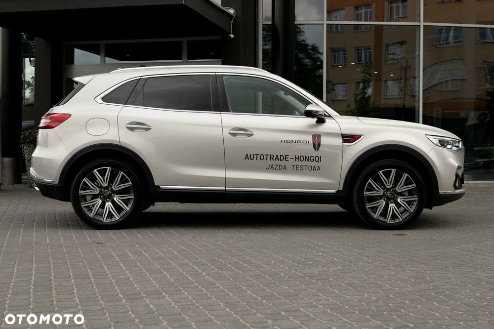 Hongqi HS5 - 12