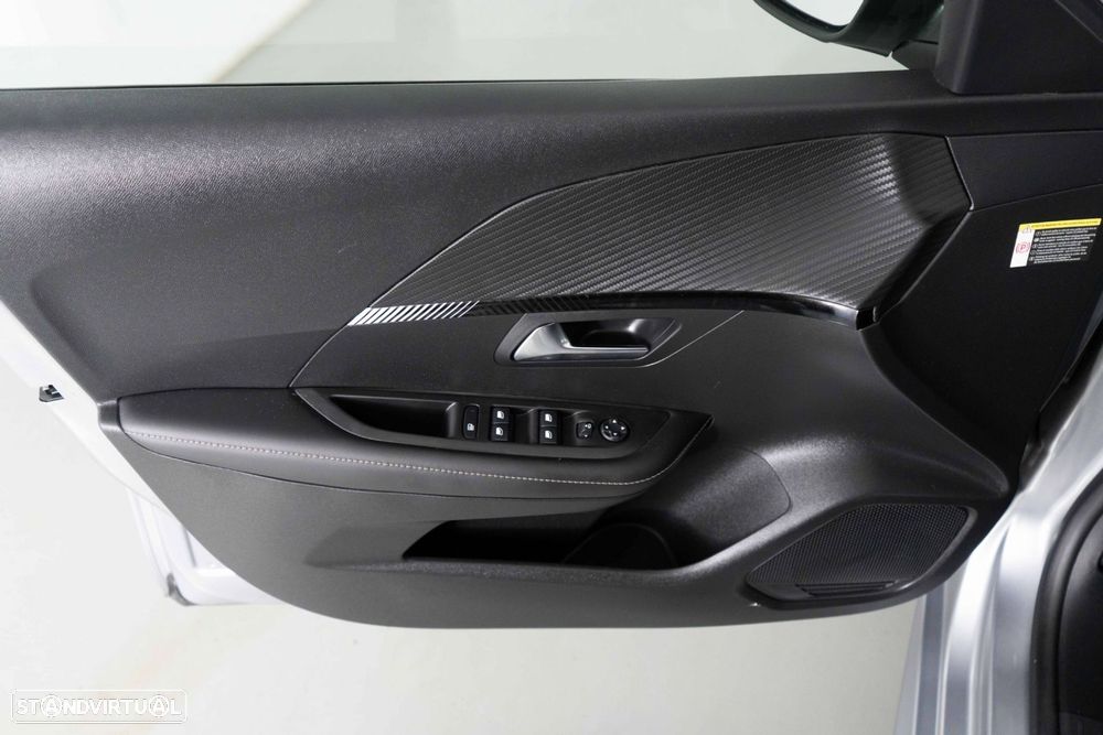 Peugeot 208 1.2 PureTech Allure - 19