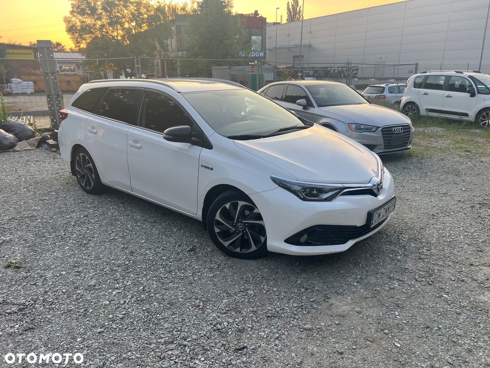 Toyota Auris Hybrid 135 Active - 3