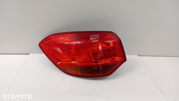 OPEL ASTRA J KOMBI LAMPA TYŁ LEWA DEFEKT
